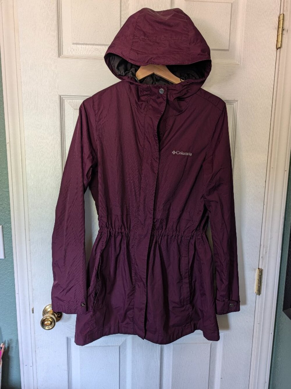 Size M Columbia Water Resistant Jacket with Cinch Waist - Women's